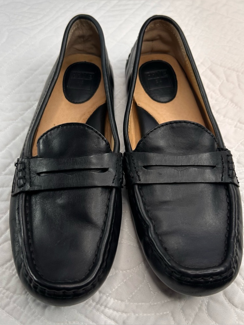 FRYE •8.5• Rebecca Black Leather Penny Loafer